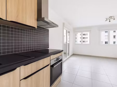 vente appartement 1 pièces 28m2 ajaccio 20090 - 129000 € - surface privée