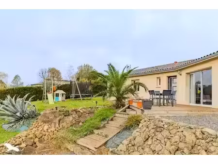 vente maison 5 pièces 110 m² mauriac (33540)