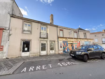 achat local commercial 320m² montaigu vendee 85600