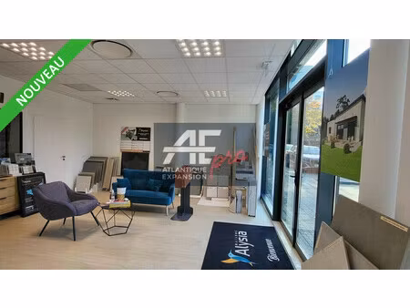 location local professionnel 75m² st nazaire 44600