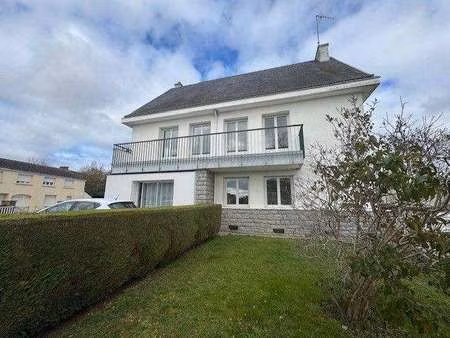 vente immeuble à mellac (29300) : à vendre / 191m² mellac