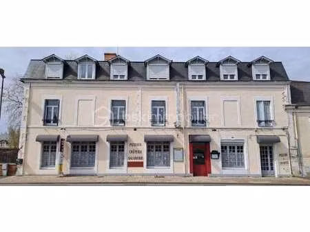 vente bureaux et commerces au lude (72800) : à vendre / 650m² le lude