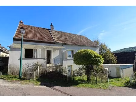 maison ancienne avec jardin et garage