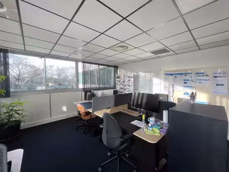 location bureau bordeaux 33300