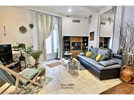 maison de village 5 pièces de 98 m2 avec jardin et mini piscine