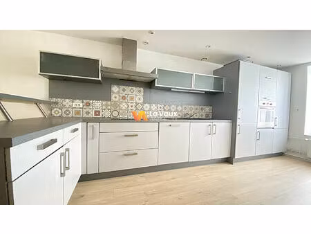 bouxières-aux-dames  coeur de village  maison de 150 m²terrasses et jardin.