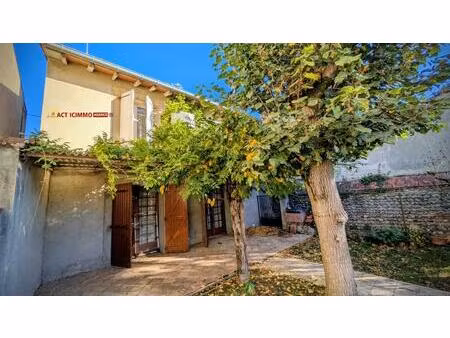 calmont  maison de 121 m² avec 4 chambres cour intime et jardin