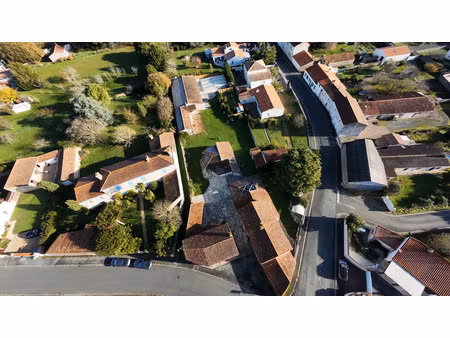 saint michel en l'herm (85580) 10 min des plages propriete d'exception avec 4 gites  pisci