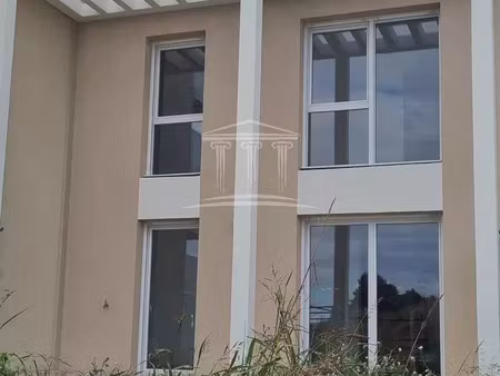 vente maison 4 pièces 62 m² monteux (84170)