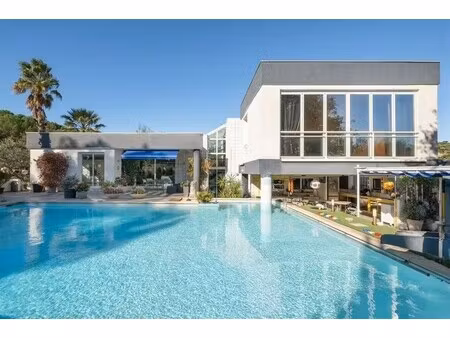 maison de luxe à vendre à sommières : 850 000 € | 324m²