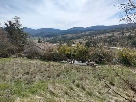 vente terrain 600 m² à trigance (83840)  60 000 €