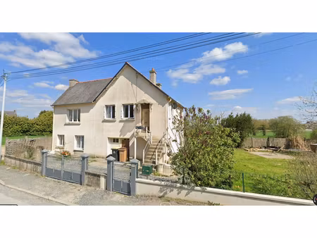 secteur broons  agréable et lumineuse maison de bourg de 120m² sur un terrain de 919m²