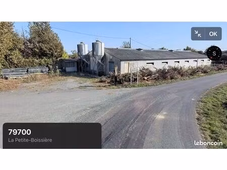 terrain et bâtiment