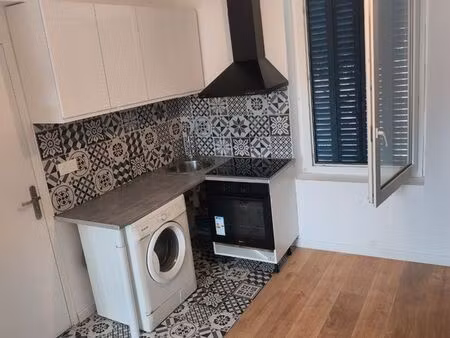 studio 22 m2 refait a neuf