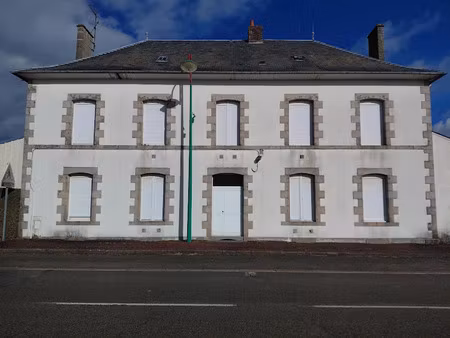 vente immeuble 200 m² à couptrain (53250)  103 000 €