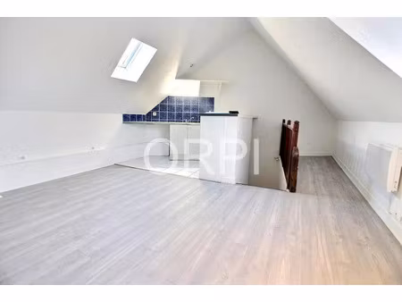 location appartement 2 pièces 25 m² à le coudray-montceaux (91830)  581 €