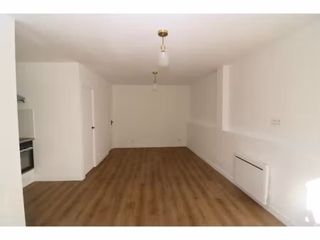 location appartement 1 pièce 27.51 m² à chartrettes (77590)  525 €