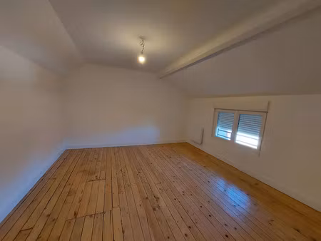 location appartement 4 pièces 82.2 m² à la ville-aux-bois-les-pontavert (02160)  628 €