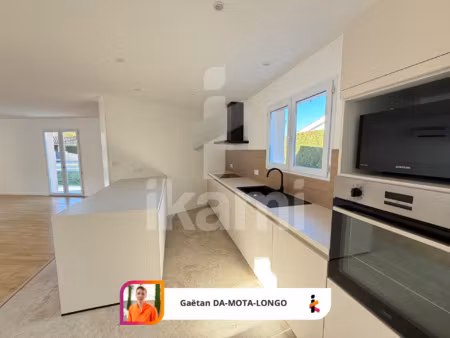 maison de 99 m2 avec grand terrain et garage au centre de ma