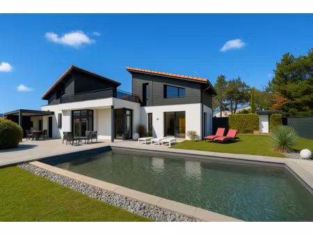 magnifique villa de 380 m2 avec piscine sur 2750 m2 de terrain