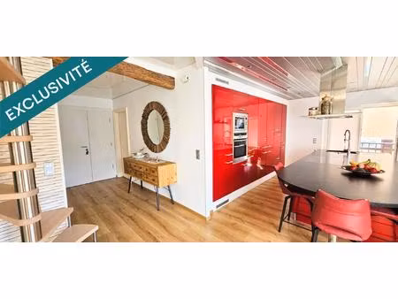 appartement triplex de 135 m2 avec un très bel extérieur