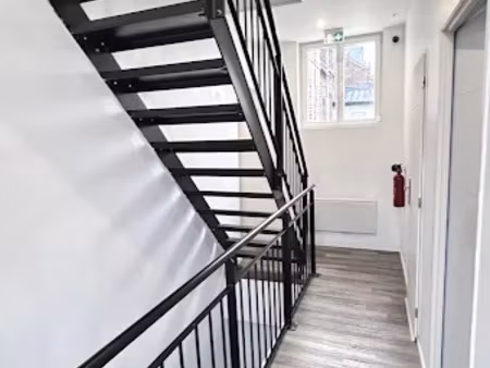 location locaux professionnels 15 m² à valenciennes (59300)  450 €