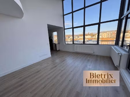 location locaux professionnels 91 m² à l'isle-adam (95290)  2 424 €