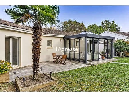 exclusivité - maison t6 de 161m² avec un grand garage de 35m² sur une parcelle de 890 m² a