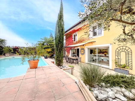 maison appartement de 310 m2 - 8 pièces