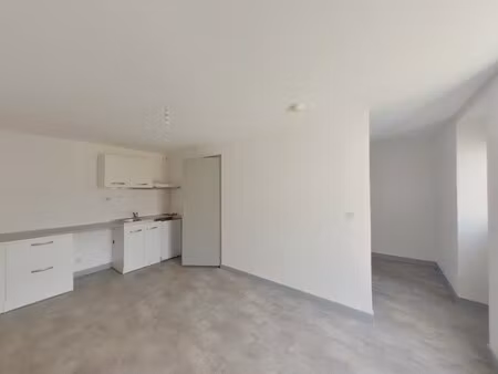 location appartement 1 pièce 24m² bignoux 86800