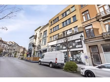 commercieel te huur in sint-gillis