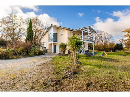 maison d'architecte à 5 min du centre-ville de nogaro