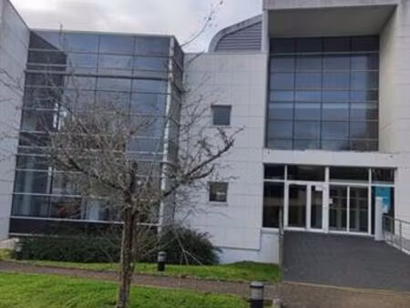 vente bureau chauray 3 371 m²