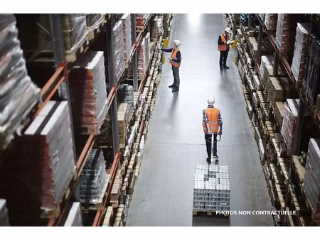 location local d'activités noisiel 1 678 m²