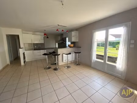 à louer maison 108 57 m² – 970 € |gétigné