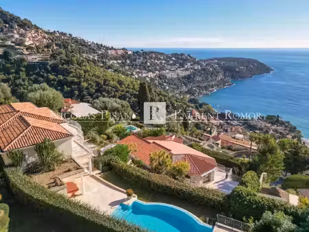 vente maison 4 pièces 250 m² roquebrune-cap-martin (06190)