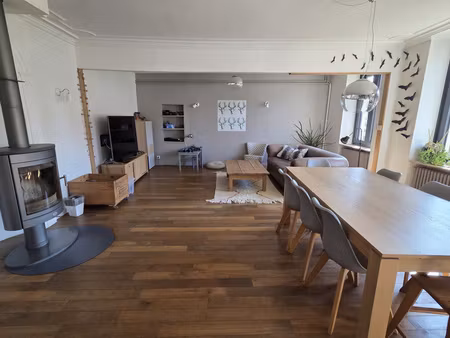 charmante maison de village 6 pièces 180 m² avec grange et ateliers