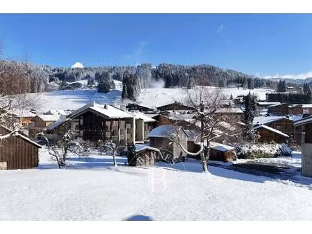 les gets — terrain d’exception de 700 m² — centre village — exposition sud