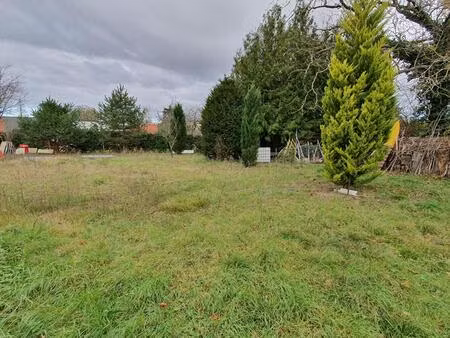 beau terrain à bâtir 2560 m2 quartier hippodrome