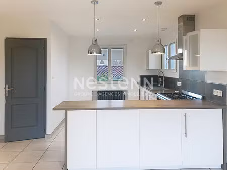 exclusvitie ! centre sainte sigolène maison de plus de 100m2 avec garage sur 700 m2 de ter