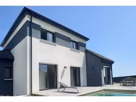 maison de luxe de 7 pièces en vente à ymare  normandie