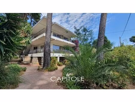 exclusivité cap d’antibes : superbe villa de 170 m² sur 2 niveaux  avec terrain de 684 m².