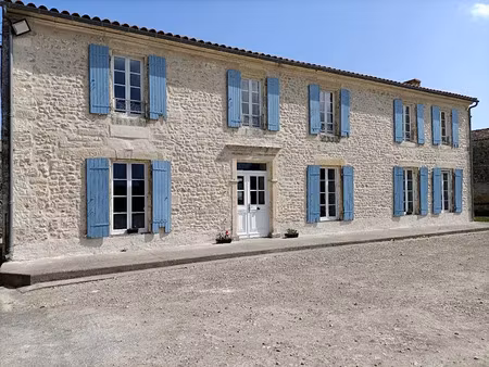 vente maison 8 pièces 253.46 m² à les nouillers (17380)  365 000 €