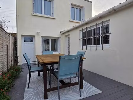vente maison 5 pièces 136m2 rochefort 17300 - 270000 € - surface privée