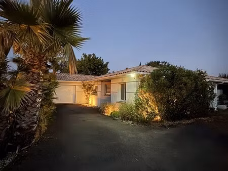 vente maison 5 pièces 138 m² sainte-hélène (33480)