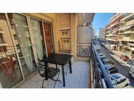 exclusivite-cannes centre 2 pieces+terrasse a 200m de la croisette