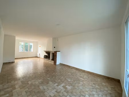 maison 5 pièces 113 m² - les granges le roi