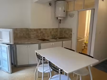location appartement 1 pièce 17 m² à besançon (25000)  350 €