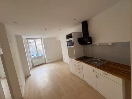 location appartement 2 pièces 30.73 m² à montmorillon (86500)  425 €