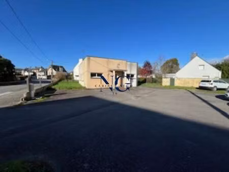 vente bureaux et commerces à pontivy centre ville (56300) : à vendre / 115m² pontivy centr